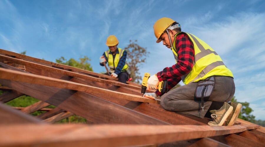 Professional Flat Roofing Installation services in Tupelo, MS